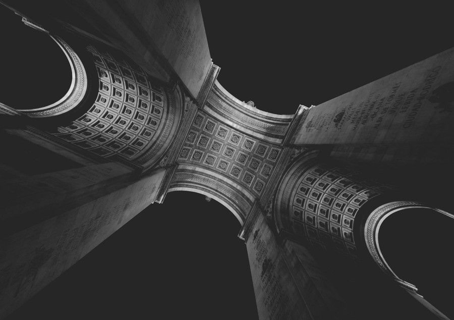 Arc de Triomphe - Black and White
