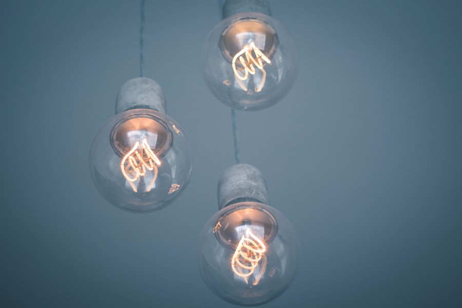 Elegant Hanging Light Bulbs