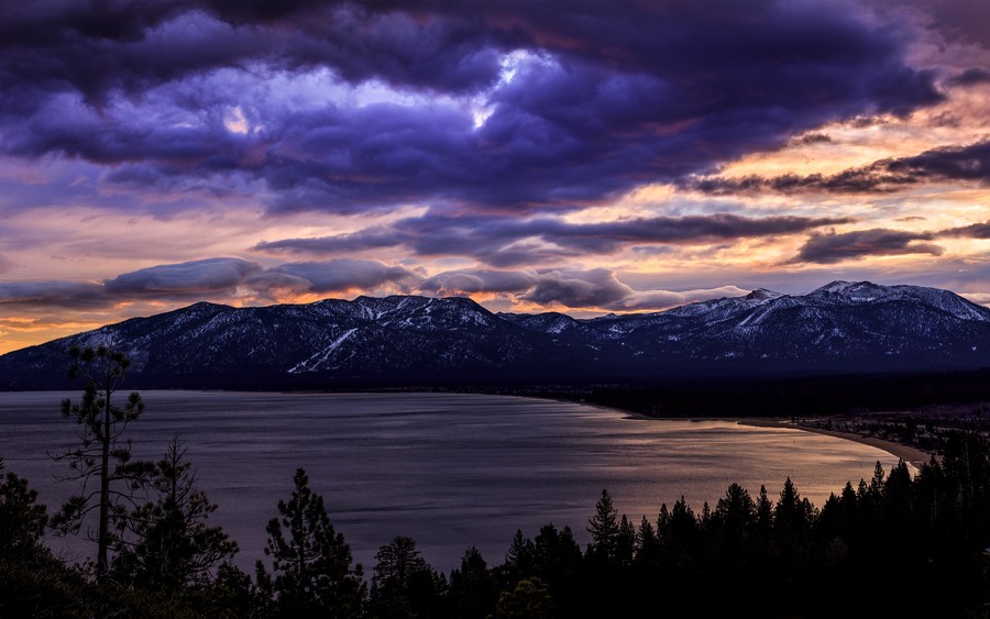 Twilight Majesty: Lake Serenity Under Purple Skies