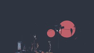 Crimson Moon Serenade - Fondo de pantalla lindo