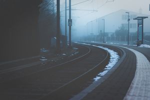 Misty Tracks and Winter Visions: A Serene Railway Haven - Fondo de pantalla lindo