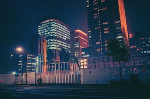 Neon Nights: Modern Cityscape under Starlight - 귀여운 배경화면