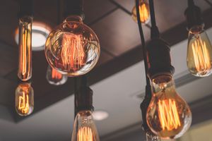 Vintage Edison Bulbs: A Cozy Industrial Ambience - 귀여운 배경화면